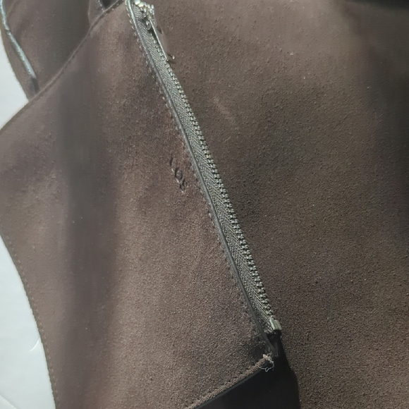 COS Paradigm Mini Tote Bag In Dark Brown Suede - Picture 4 of 8